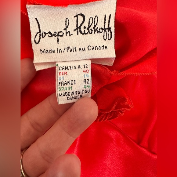 VINTAGE Women’s Red Silky Top - Picture 2 of 8